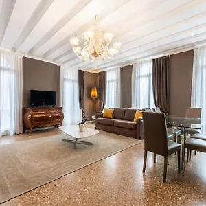 Daire San Teodoro Palace - Luxury, Venedik