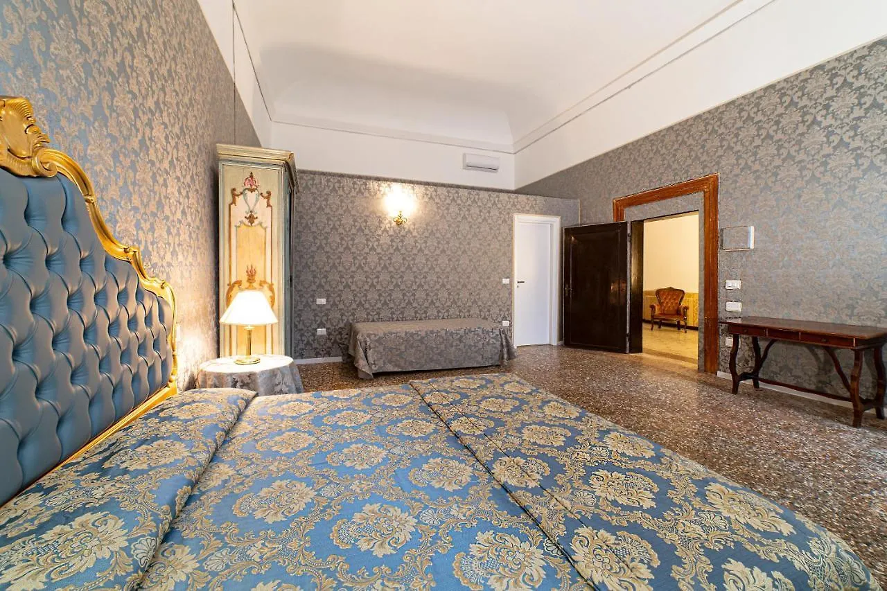 Konukevi Palazzo Suite Ducale Venedik İtalya
